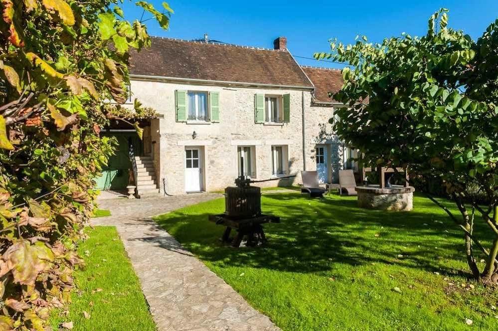 Le Clos Des Vignes Neuville-Bosc Exterior photo