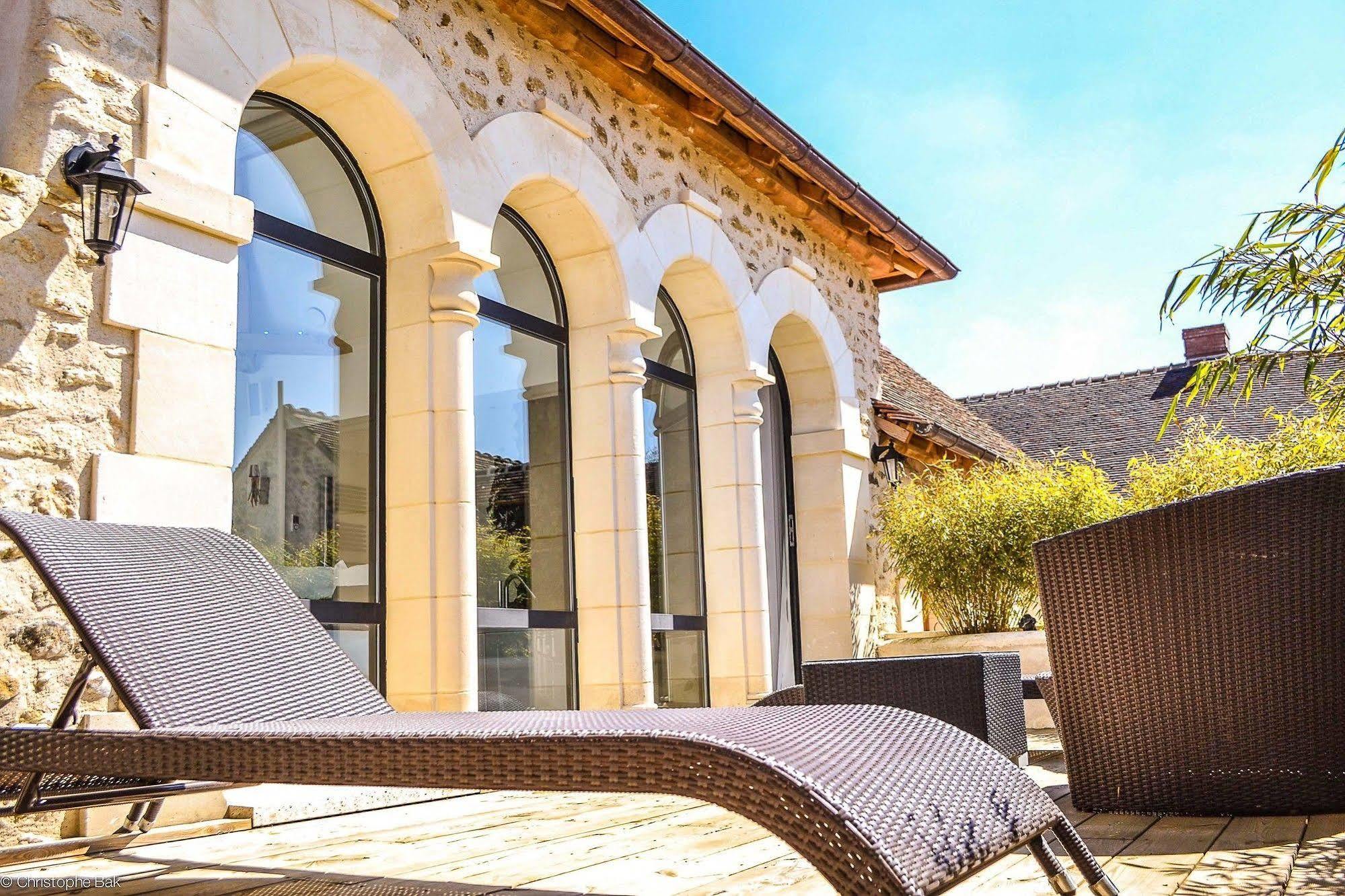 Le Clos Des Vignes Neuville-Bosc Exterior photo